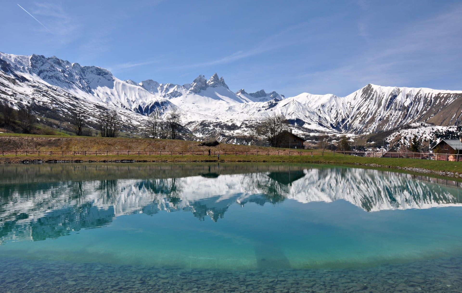 Lac d albiez montrond