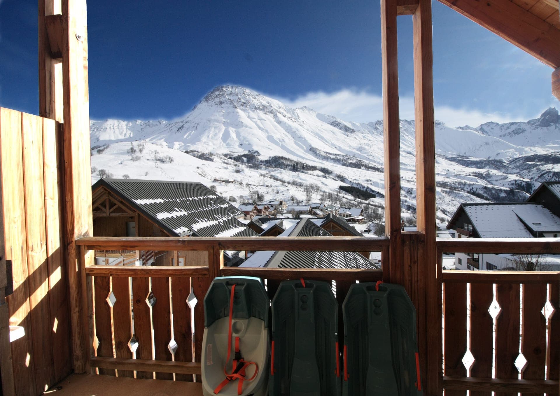 Balcon luges vue aiguilles arves