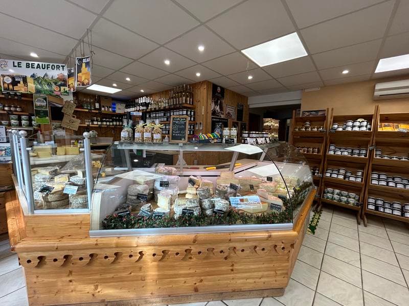 Beaufort des Arves: the cooperative dairy to stock up on cheese